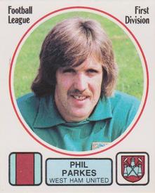 1981-82 Panini Football 82 (UK) #304 Phil Parkes Front