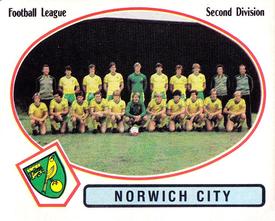1981-82 Panini Football 82 (UK) #360 Team Group Front