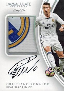 2017-18 Panini Immaculate Collection - Premium Patch Autographs Platinum #PP-CR7 Cristiano Ronaldo Front