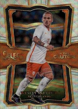 2017-18 Panini Select - In the Clutch #IC-16 Wesley Sneijder Front
