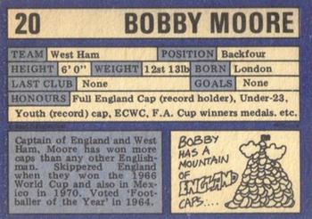 1973-74 A&BC Chewing Gum #20 Bobby Moore Back