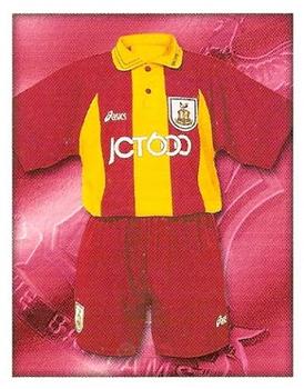 2000-01 Merlin F.A. Premier League 2001 #45 Kit Front