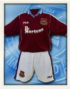 2000-01 Merlin F.A. Premier League 2001 #391 Kit Front