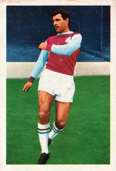 1969-70 FKS Publishers Wonderful World of Soccer Stars #16 John Angus Front