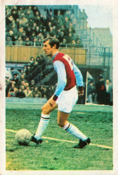 1969-70 FKS Publishers Wonderful World of Soccer Stars #17 Arthur Bellamy Front