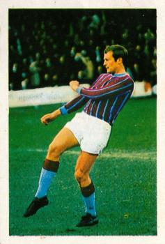 1969-70 FKS Publishers Wonderful World of Soccer Stars #70 David Payne Front