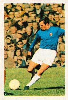 1969-70 FKS Publishers Wonderful World of Soccer Stars #120 Charlie Woods Front