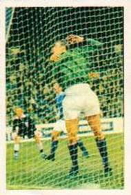 1969-70 FKS Publishers Wonderful World of Soccer Stars #222 Peter Springett Front