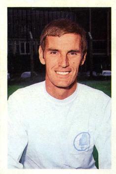 1967-68 FKS Publishers Wonderful World of Soccer Stars #NNO Alan Peacock Front