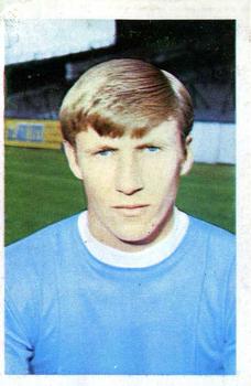 1967-68 FKS Publishers Wonderful World of Soccer Stars #NNO Colin Bell Front
