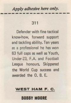 1968-69 FKS Publishers Wonderful World of Soccer Stars #311 Bobby Moore Back