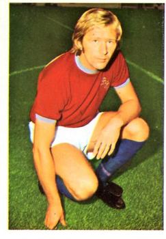 1974-75 FKS Wonderful World of Soccer Stars #31 Doug Collins Front