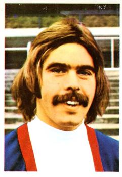 1974-75 FKS Wonderful World of Soccer Stars #45 Peter Carr Front