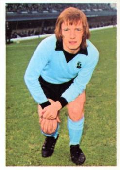 1974-75 FKS Wonderful World of Soccer Stars #74 Willie Carr Front