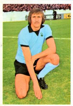 1974-75 FKS Wonderful World of Soccer Stars #84 Tom Hutchison Front