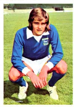 1974-75 FKS Wonderful World of Soccer Stars #130 Trevor Whymark Front