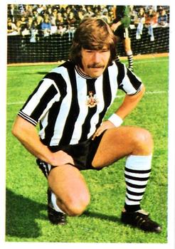 1974-75 FKS Wonderful World of Soccer Stars #227 Malcolm MacDonald Front