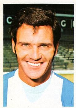 1975-76 FKS Soccer Stars #35 Roger Hynd Front