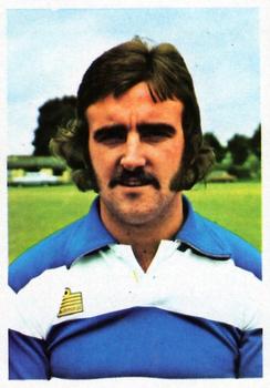 1975-76 FKS Soccer Stars #228 Martyn Busby Front