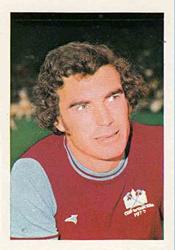 1977 FKS Euro Soccer Stars '77 #33 Trevor Brooking Front