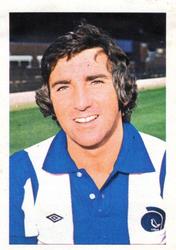 1977 FKS Euro Soccer Stars '77 #80 Paddy Mulligan Front