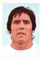 1977 FKS Euro Soccer Stars '77 #116 Santillana Front
