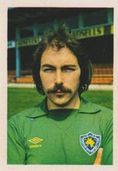 1980-81 FKS Publishers Soccer-81 #137 Mark Wallington Front