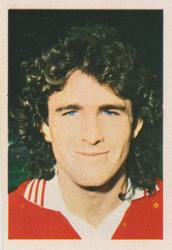 1980-81 FKS Publishers Soccer-81 #170 Arthur Albiston Front