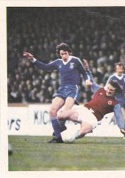 1981-82 FKS Publishers Soccer 82 #18 Des Bremner / Arnold Muhren Front