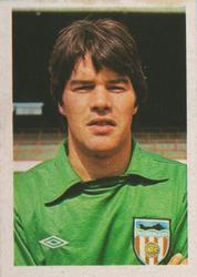 1981-82 FKS Publishers Soccer 82 #272 Chris Turner Front