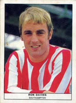 1969-70 Anglo Confectionery Football Quiz #5 Ron Davies Front