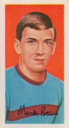 1966-67 Barratt & Co. Famous Footballers (A14) #28 Martin Peters Front