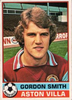 1977-78 Topps Footballer English (Red Backs) #76 Gordon Smith Front