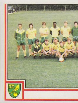 1980-81 Panini Football 81 (UK) #228 Team Photo Front
