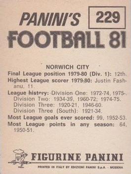 1980-81 Panini Football (UK) #229 Team Photo Back