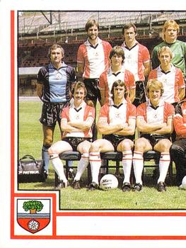1980-81 Panini Football 81 (UK) #260 Team Photo Front