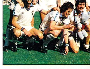 1980-81 Panini Football (UK) #359 Team Photo Front