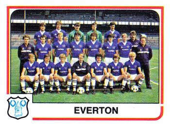1983-84 Panini Football 84 (UK) #71 Team Photo Front