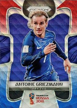 2018 Panini Prizm FIFA World Cup - Red & Blue Wave Prizm #75 Antoine Griezmann Front