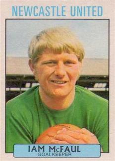 1971-72 A&BC Gum English Footballers (Purple Backs) #178 Iam McFaul Front
