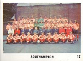 1970 The Sun Football Swap Cards #17 Team Photo Front