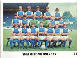 1970 The Sun Football Swap Cards #41 Team Photo Front
