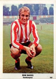 1970 The Sun Football Swap Cards #107 Ron Davies Front