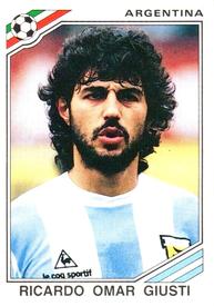 1986 Panini World Cup Stickers #81 Ricardo Omar Giusti Front