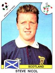 1990 Panini Italia '90 World Cup Stickers #221 Steve Nicol Front