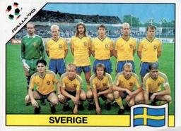 1990 Panini Italia '90 World Cup Stickers #232 Team photo Sverige Front