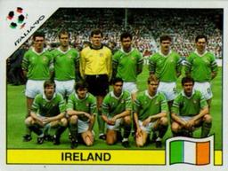 1990 Panini Italia '90 World Cup Stickers #423 Team photo Ireland Front
