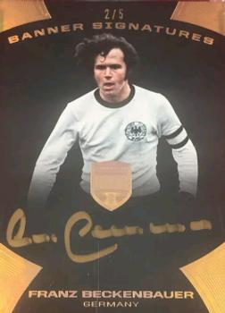 2018 Panini Eminence - Banner Signatures Gold #BS-FB Franz Beckenbauer Front