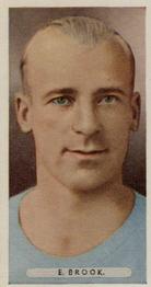 1934 Ardath Famous Footballers #19 Eric Brook Front