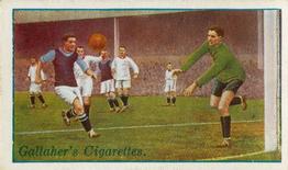 1928 Gallaher Ltd Footballers #21 Aston Villa v Liverpool Front